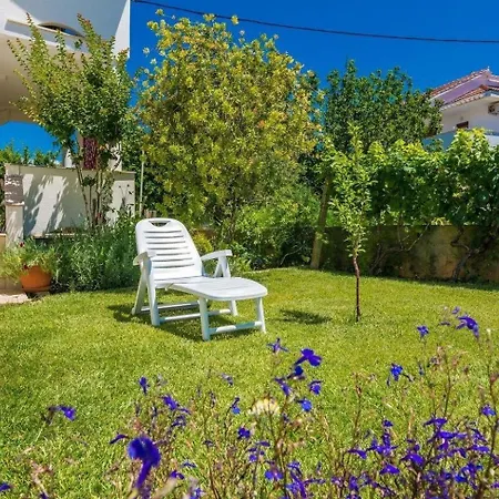 Ferienwohnung Fuer 4 Personen Ca 50 Qm In Privlaka, Dalmatien Norddalmatien