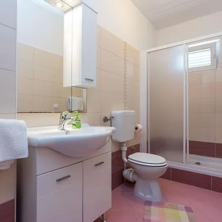 Ferienwohnung Fuer 4 Personen Ca 50 Qm In Privlaka, Dalmatien Norddalmatien Lejlighed *